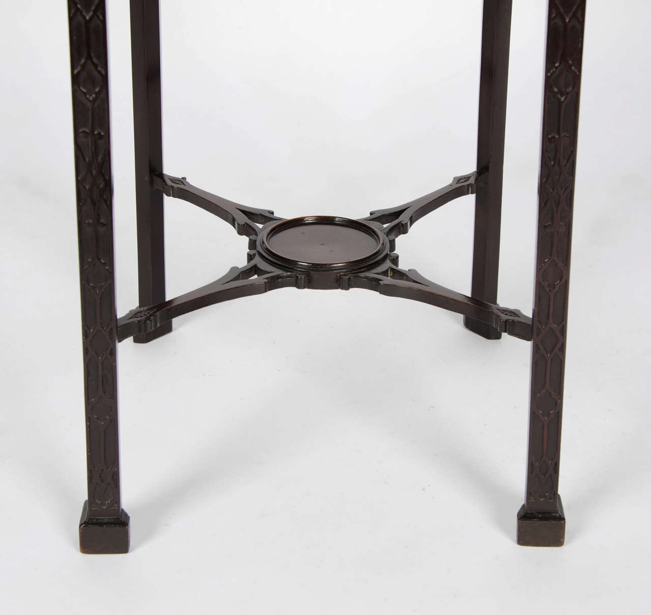 Mid-18th Century Mahogany Kettle Stand In Excellent Condition For Sale In London, GB