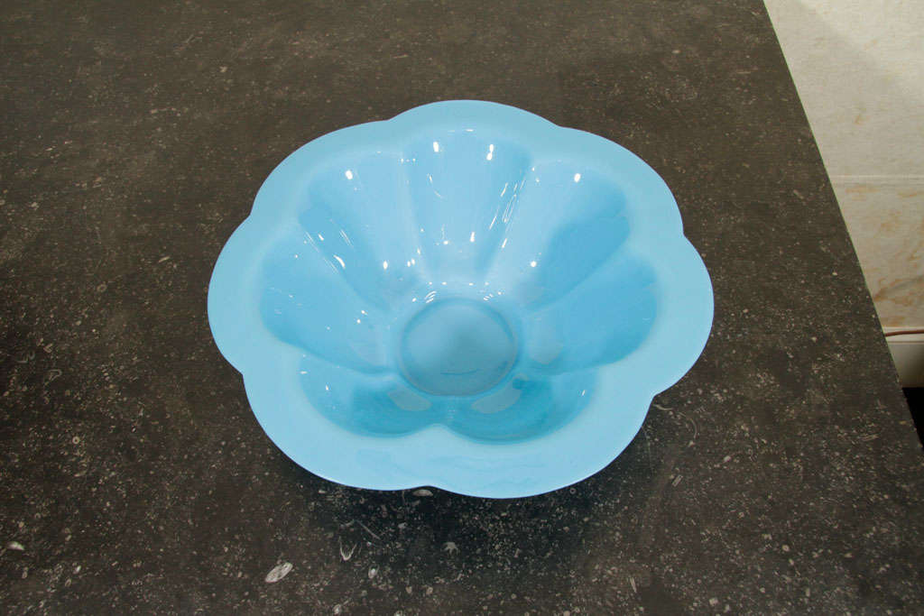 Chinese Peking Glass Lobed Bowl 1