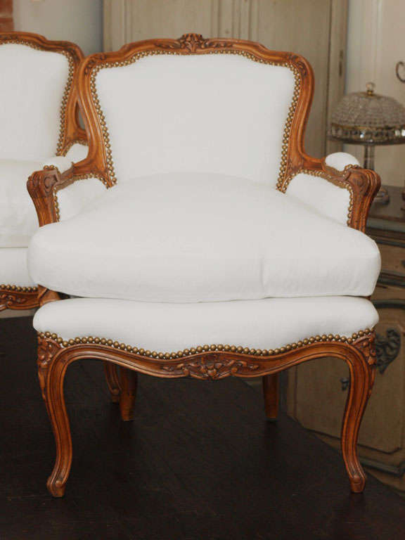 French Pair 19th c. Walnut Petite Louis XV Bergeres in Belgian Linen