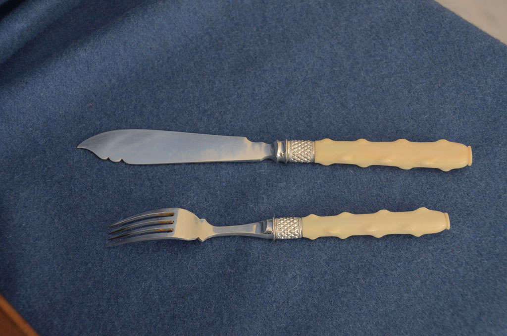 12 Faux Bois Carved  Ivory Handle Fish Knifes & Forks 6