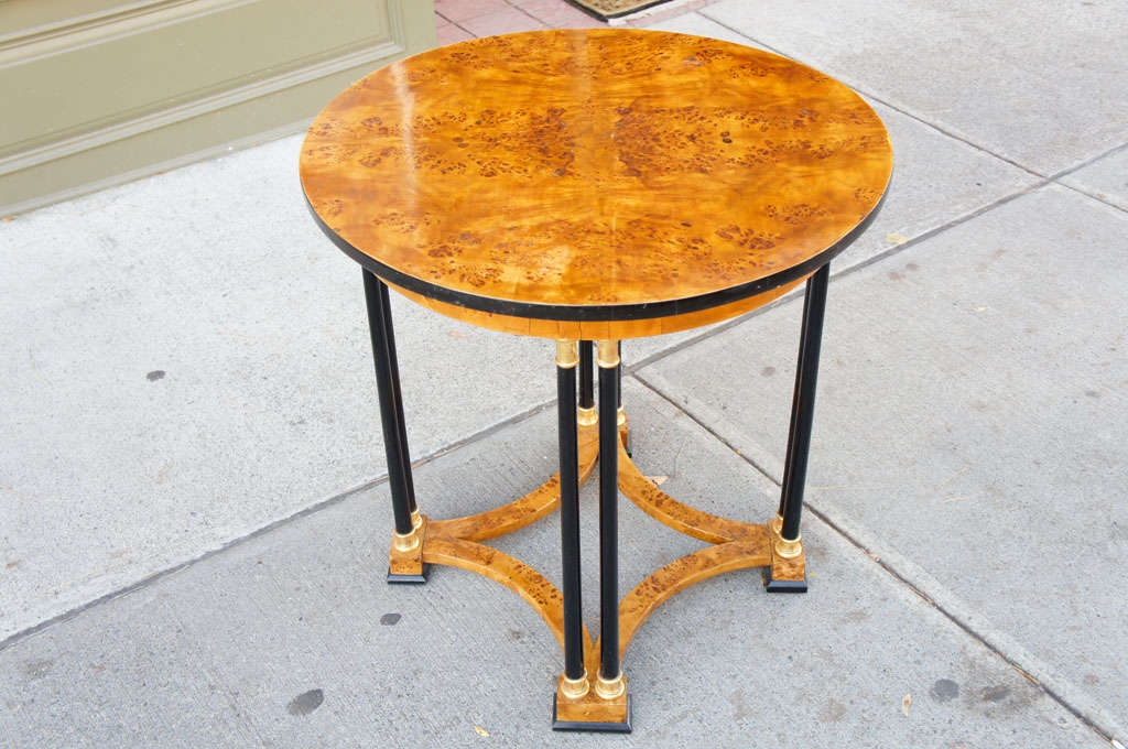 A Baltic Burled Elm Center Table In Excellent Condition In Hudson, NY