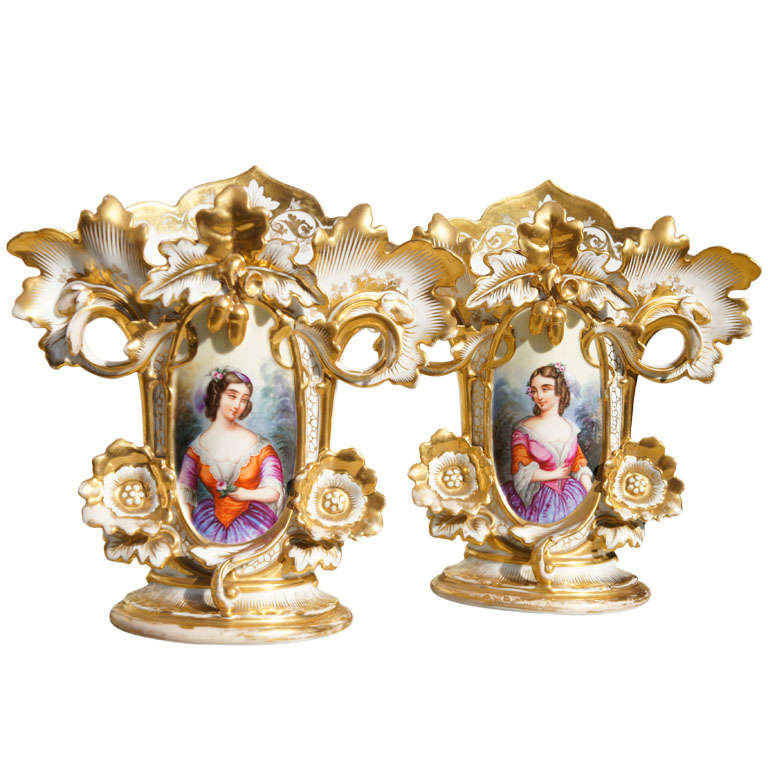 A Large Pair of Old Paris Mantle Vases For Sale at 1stDibs