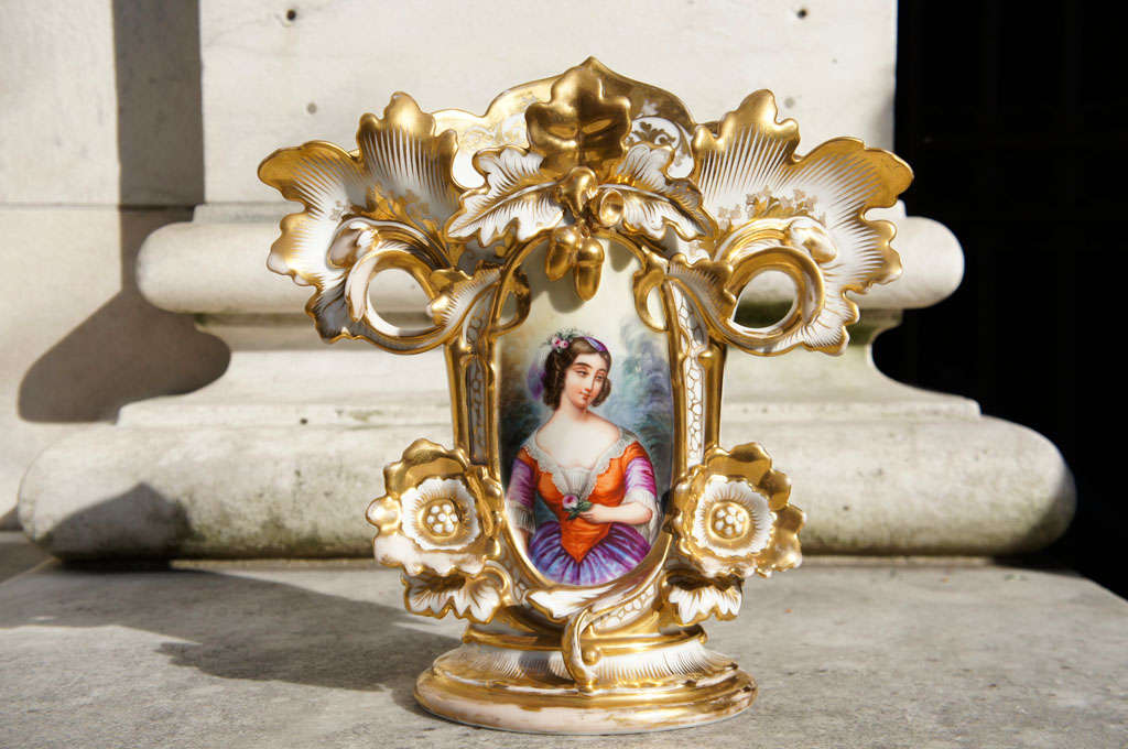 A Large Pair of Old Paris Mantle Vases For Sale at 1stDibs