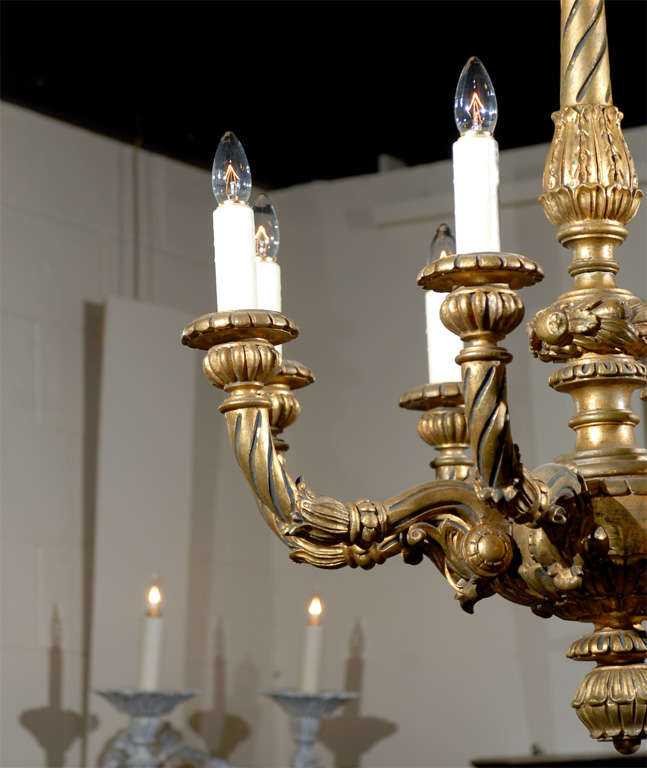Italian Giltwood Chandelier with Eight Lights and Twisted Arm Detail 1
