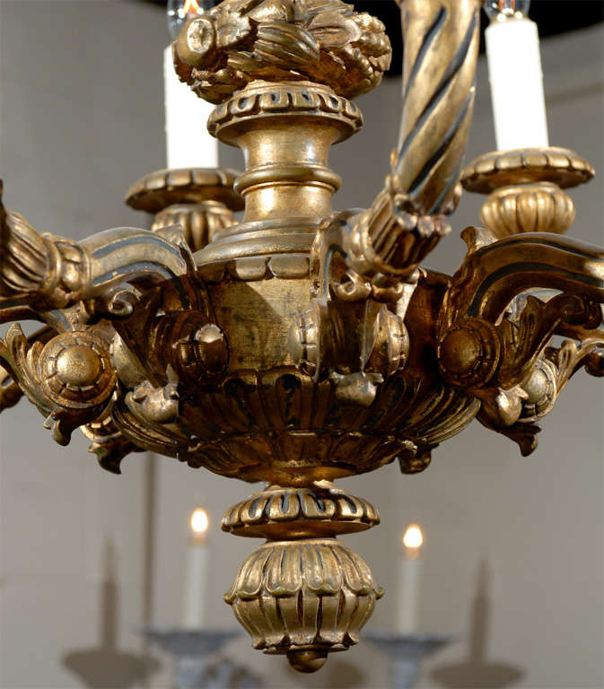 Italian Giltwood Chandelier with Eight Lights and Twisted Arm Detail 3