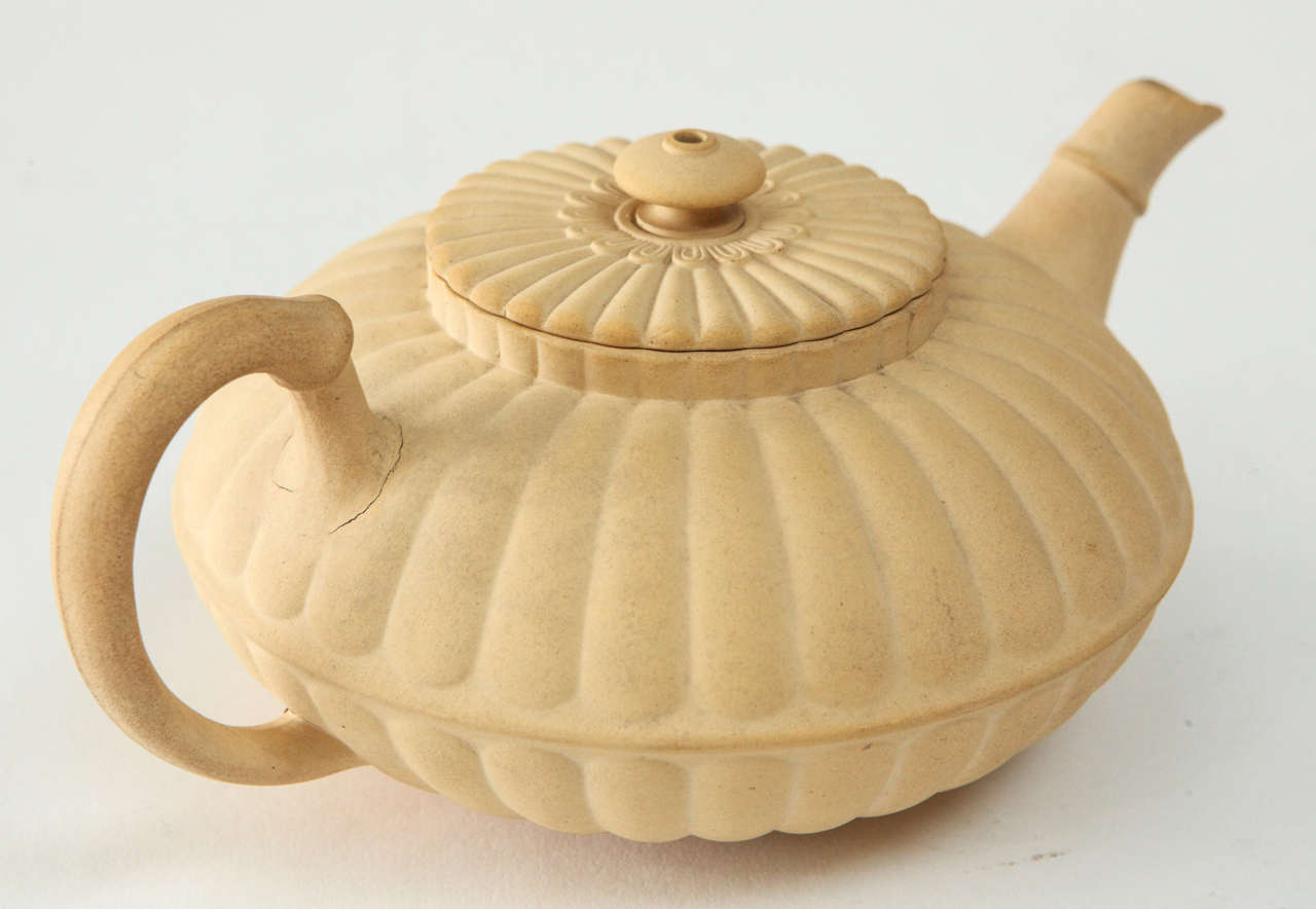 antique wedgwood teapot