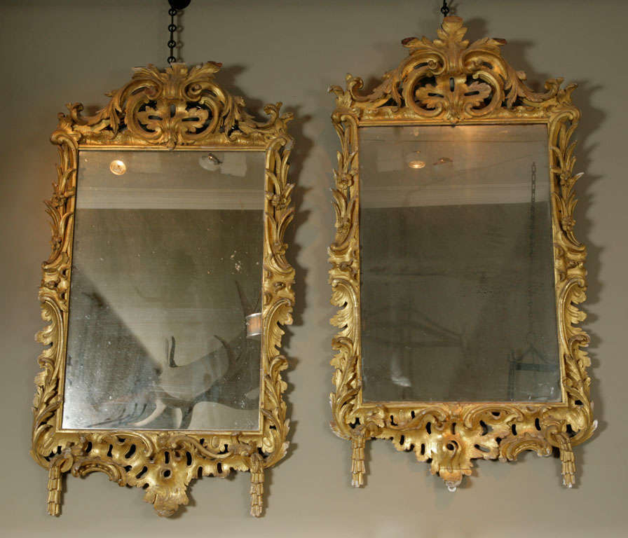 Extremely Important Pair of Irish Carved Gilt Wood Rococo Mirrors 2