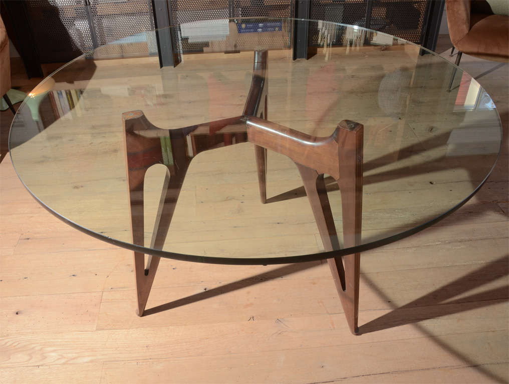 Stunning midcentury Italian walnut and glass table in the manner of Gio Ponti.