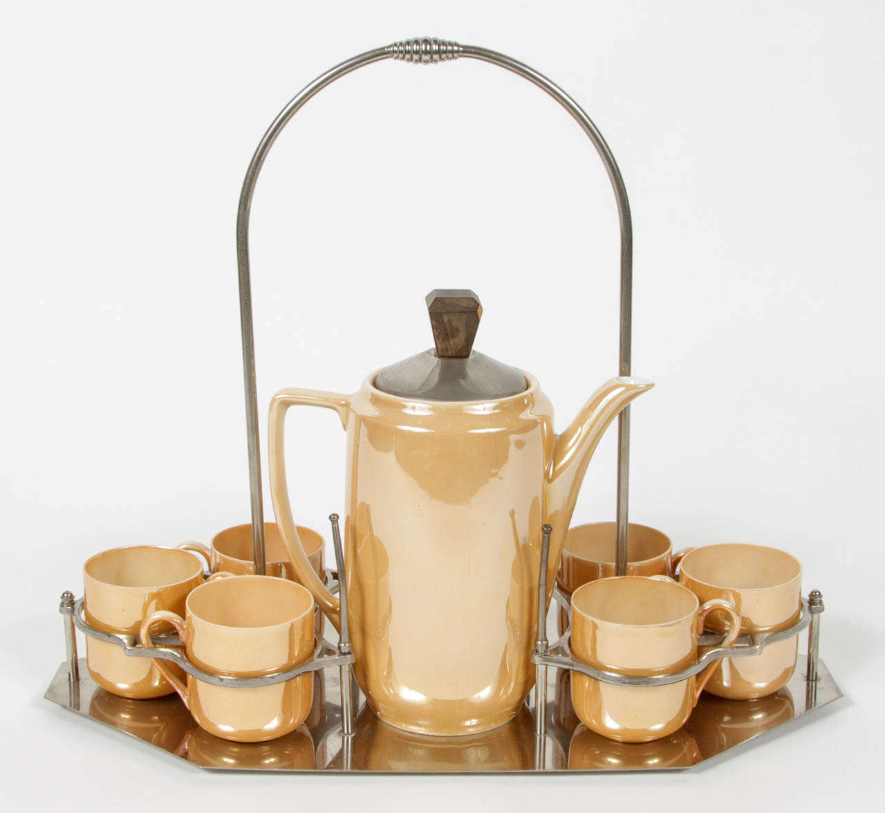 Vintage coffee set in apricot with a stainless steel caddy. Coffee pot and six cup from Paris flea market. 

Stand: 12.25