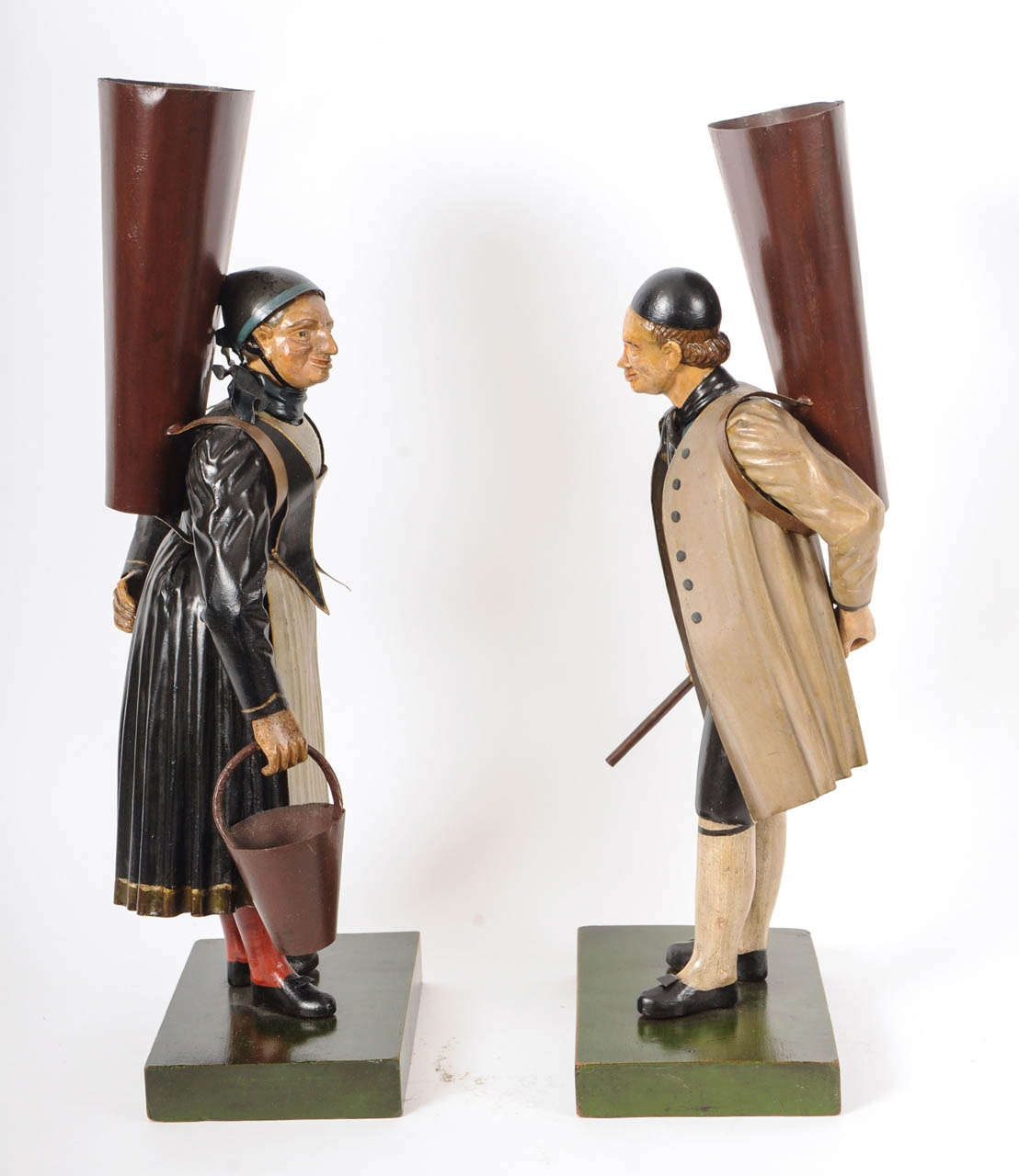 A pendant pair of German Black Forest polychrome metal figures, circa 1840 In Good Condition For Sale In Amsterdam, Noord Holland