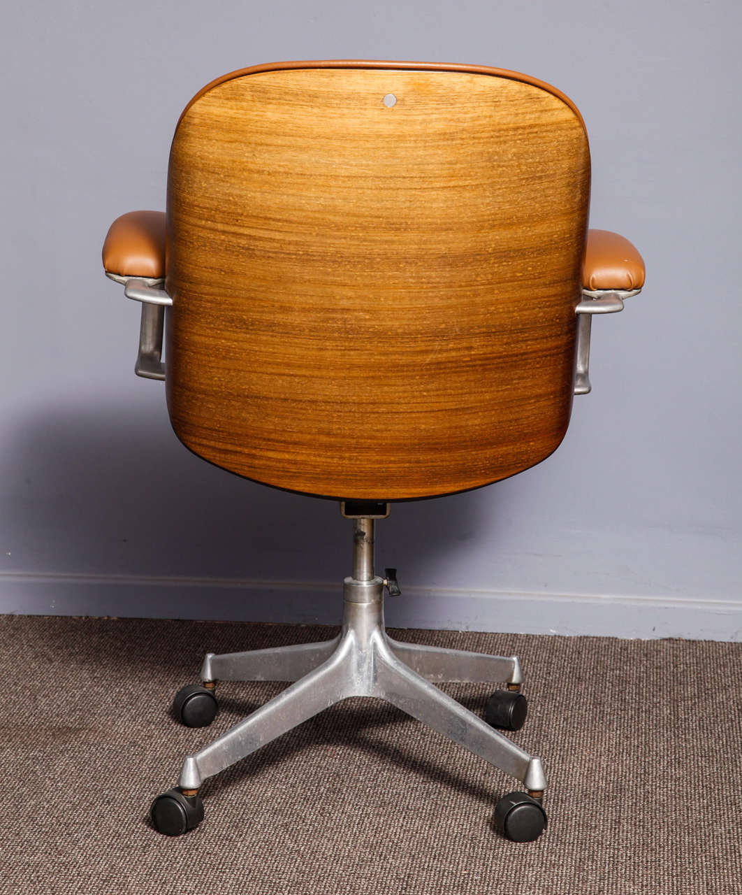Swivel Chair from Ico Parisi In Excellent Condition In Brussels, BE