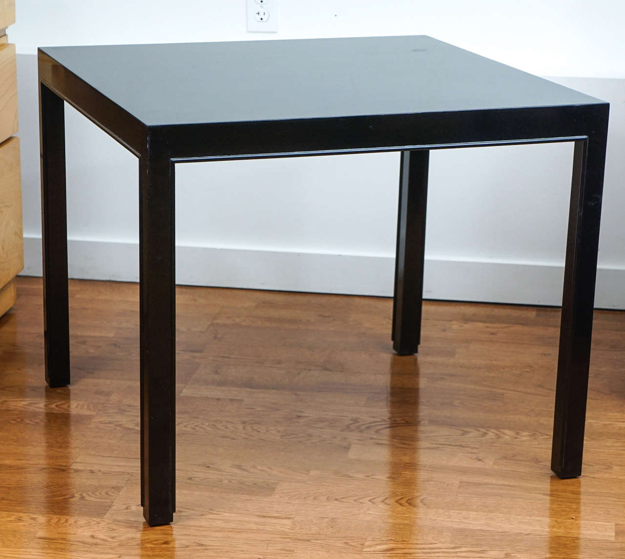 Mid-Century Modern Dunbar Occasional Table For Sale