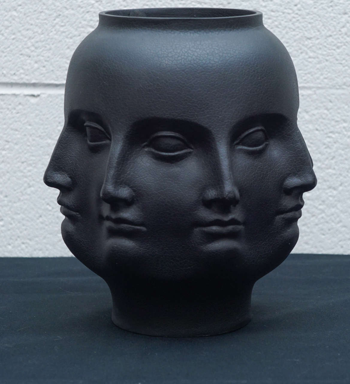 Dora Maar Vase in Black In Excellent Condition In Hudson, NY