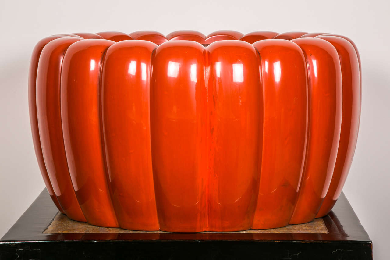 Very Large Japanese Negoro Lacquer Hibachi In Excellent Condition In Paris, FR