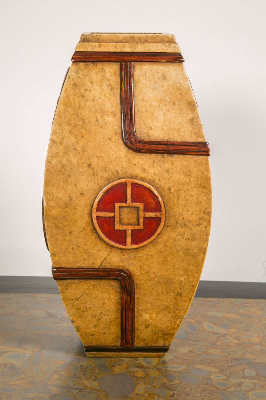 20th Century Stone Vase with Decorative Geometric Motif For Sale 3