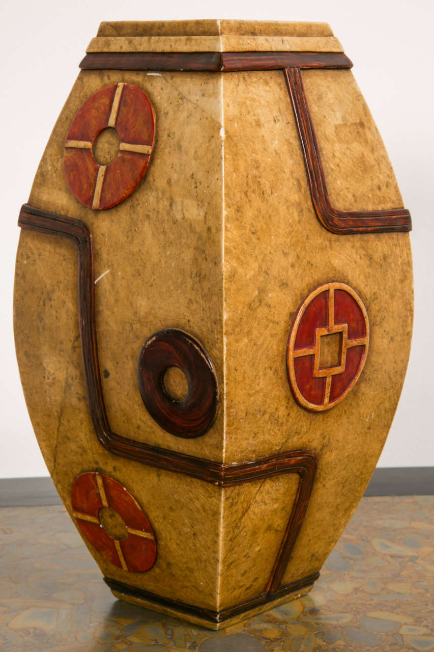 20th Century Stone Vase with Decorative Geometric Motif For Sale 4