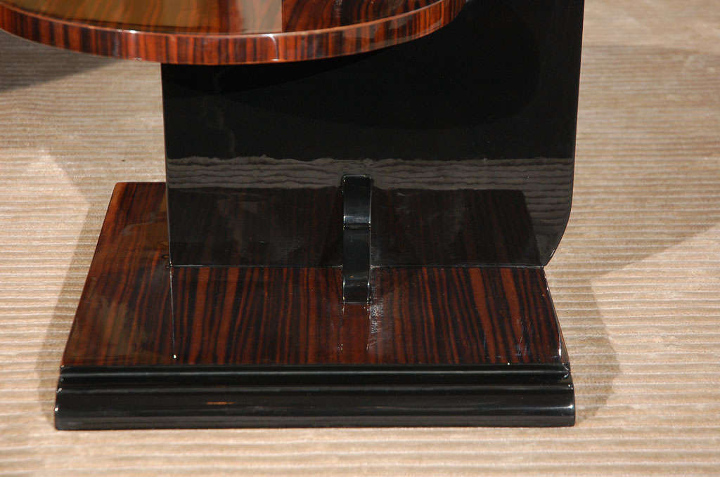 Modernist Side Table attributed to Denham Maclaren In Excellent Condition In Los Angeles, CA