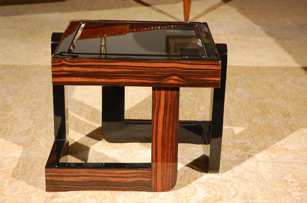 French Art Deco Macassar Ebony and Black Lacquer Side Table