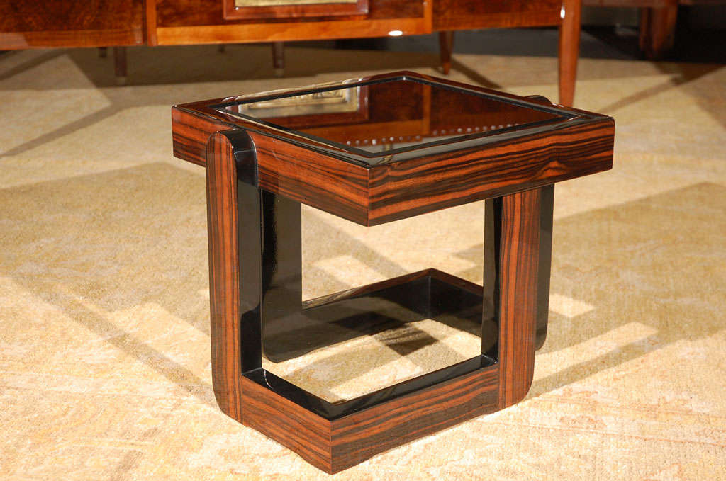 Art Deco Macassar Ebony and Black Lacquer Side Table 1