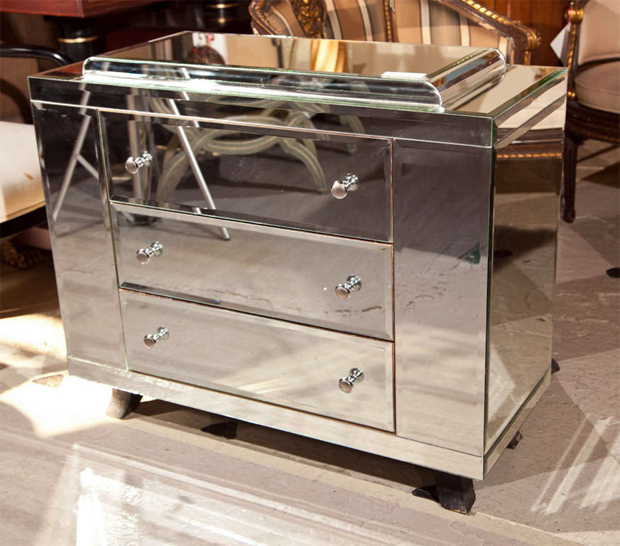 French Art Deco Style Mirrored Chest In Fair Condition In Stamford, CT