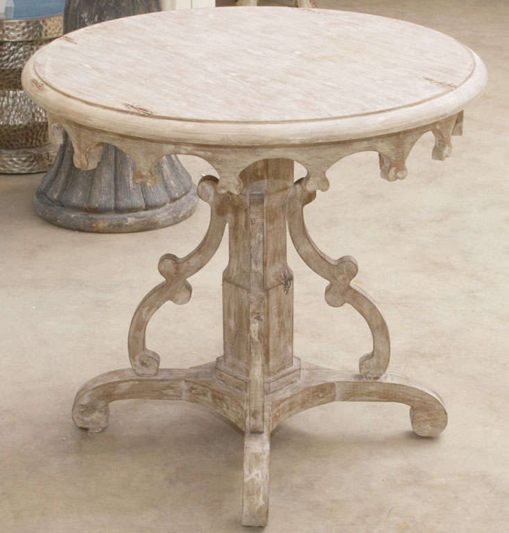 Round Side Table
