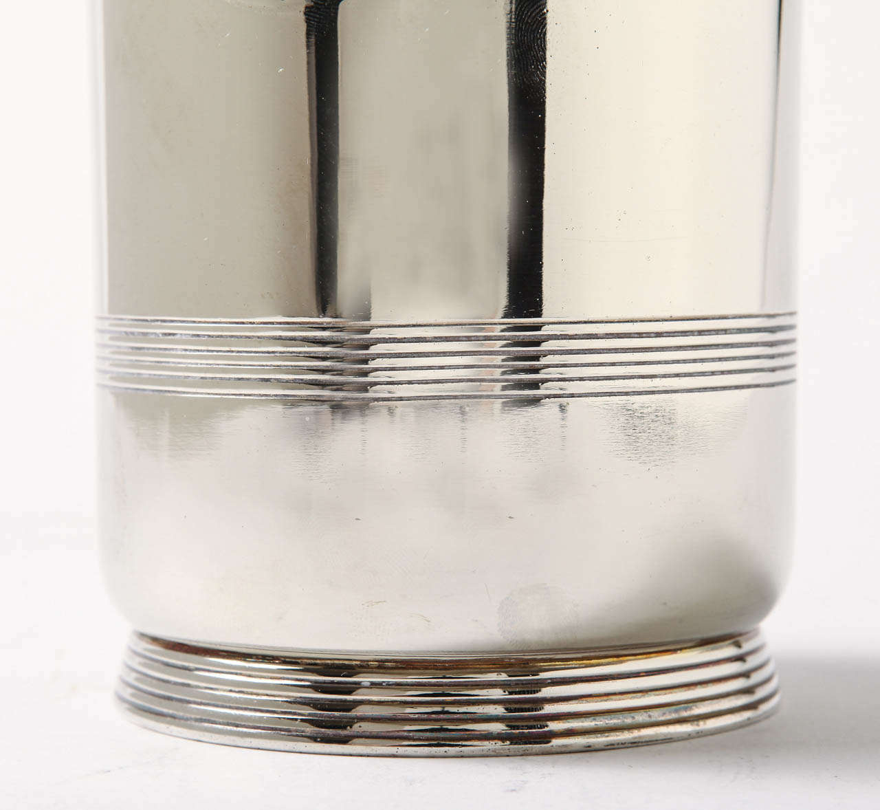 Streamline International Silver Vase / Shaker for Southern Pacific, Manner of Lurelle Guild For Sale 1