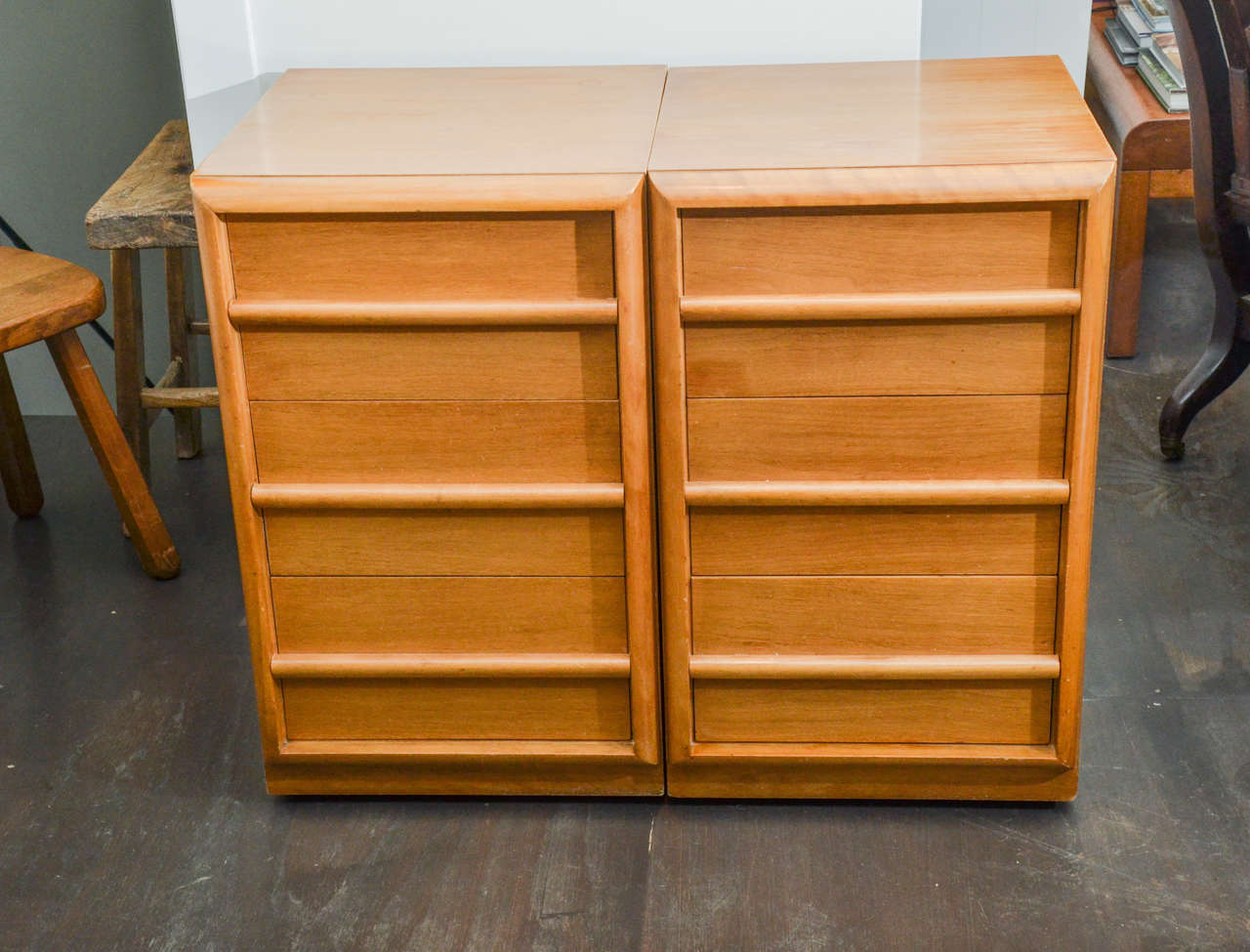 Pair of Bedside or End Tables by  T.H. Robsjohn-Gibbings for Widdicomb 3