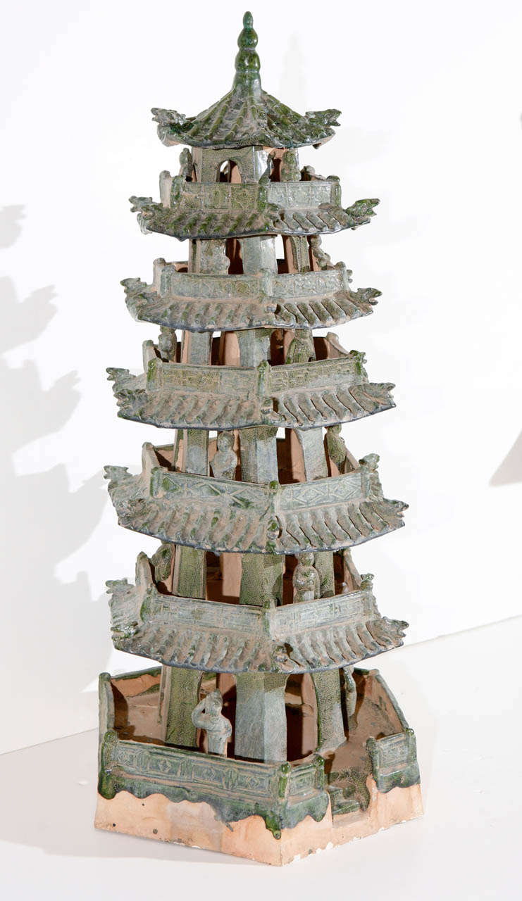 Republic Period Terracotta Pagodas In Good Condition For Sale In Newport Beach, CA