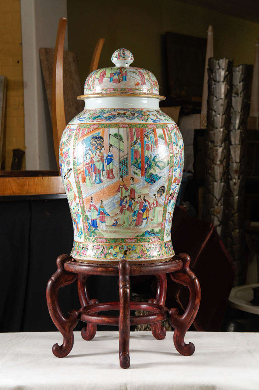 A Very Fine & Large Early 19th C Rose Canton Enameled Vase