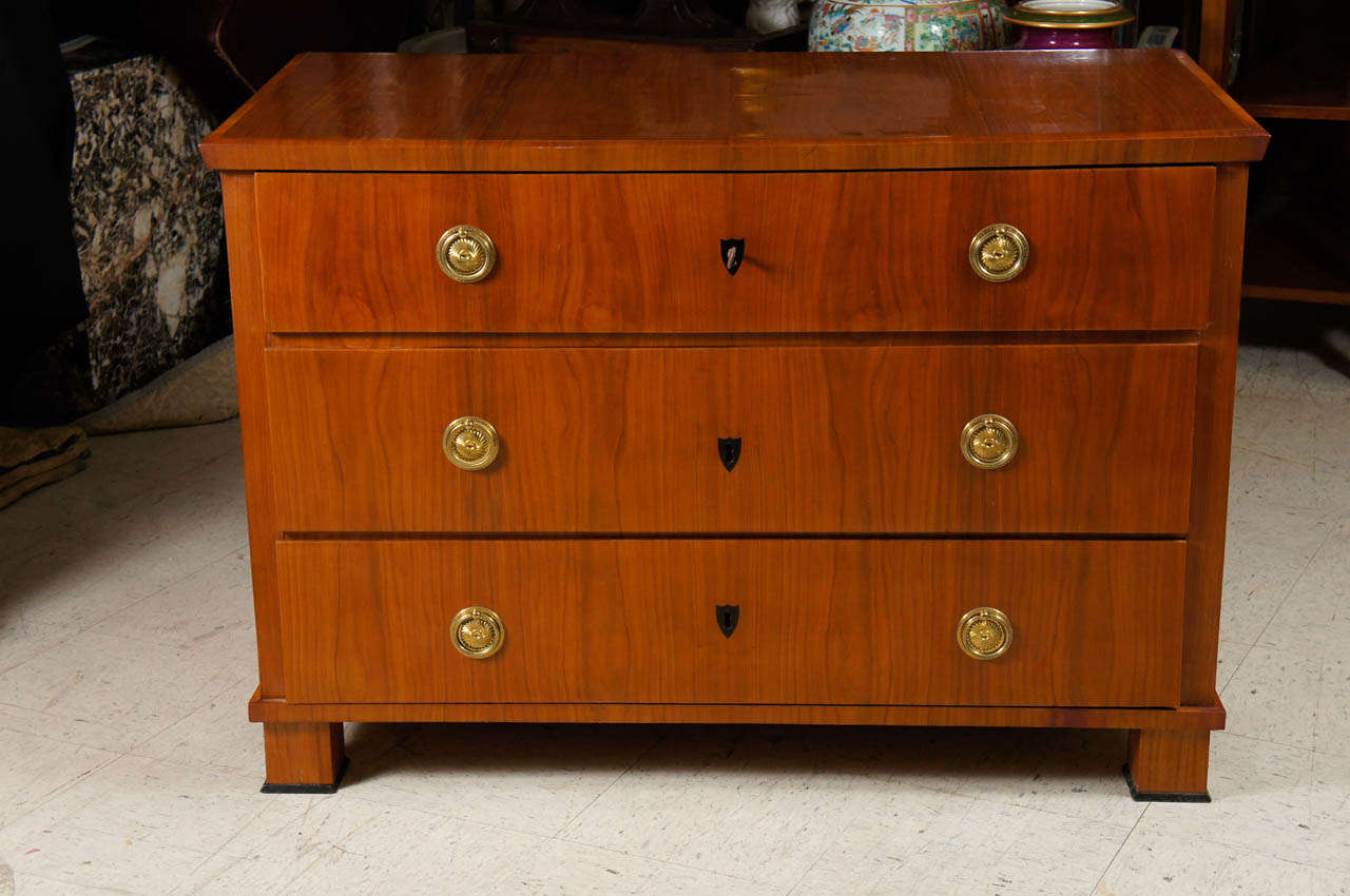 A Fine Late 19th c.  Biedermeier Rival Commode