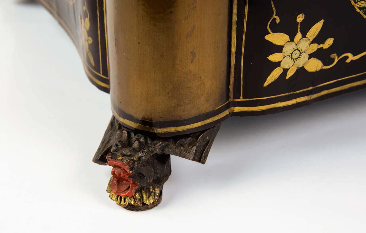 19th Century Chinese Lacquered Export Box In Good Condition For Sale In Paris, FR