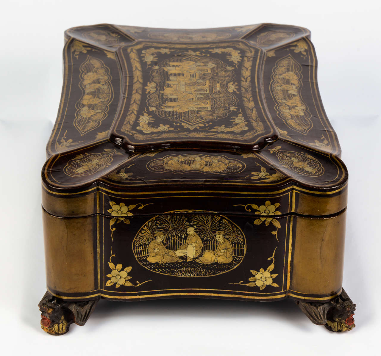 19th Century Chinese Lacquered Export Box For Sale 3