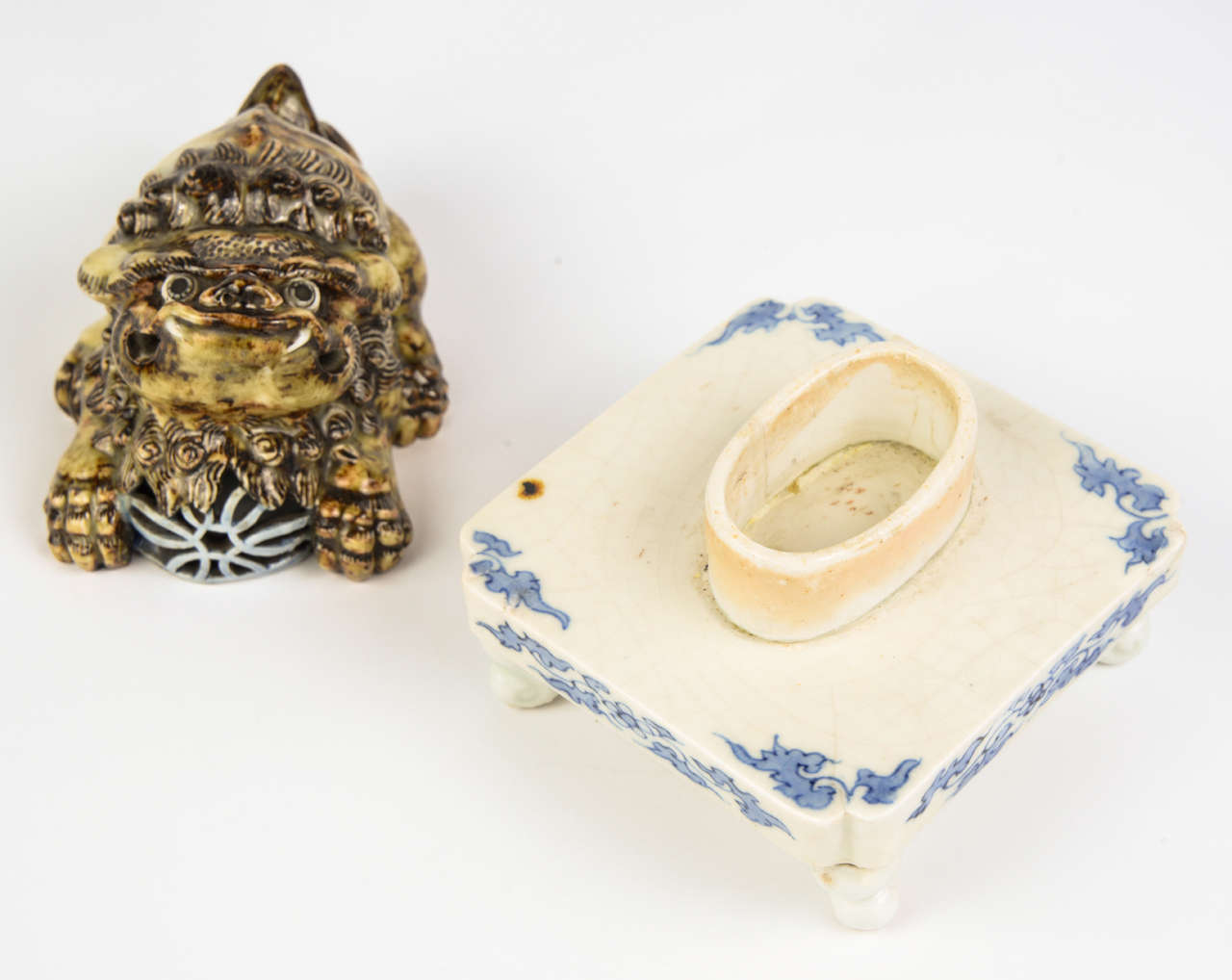 19th Century Shishi Hirado Porcelain Incense Burner 