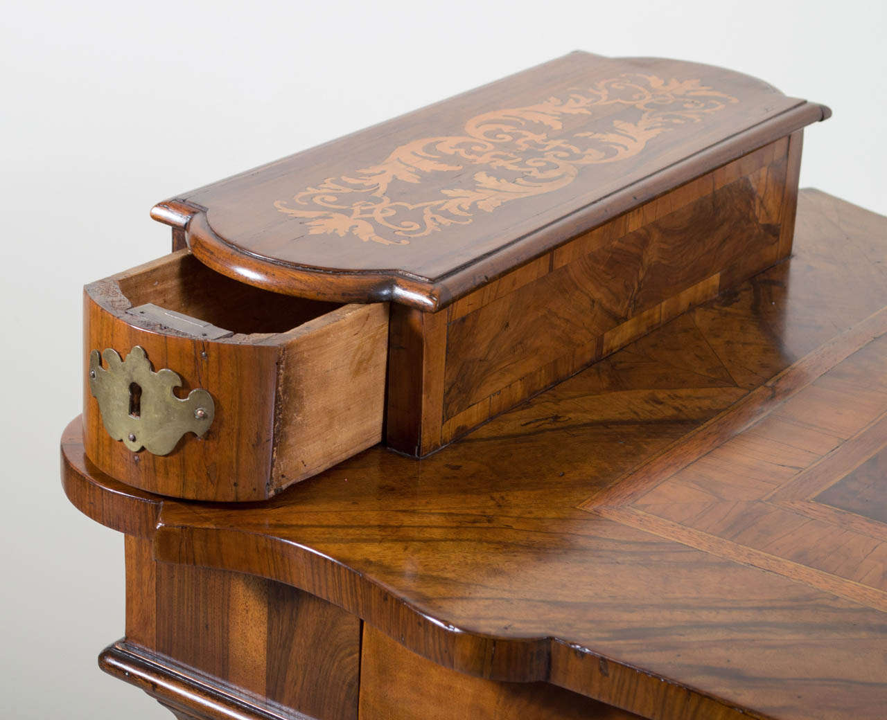 18th Century Marquetry Italian Desk - STORE CLOSING MAY 31ST For Sale 4