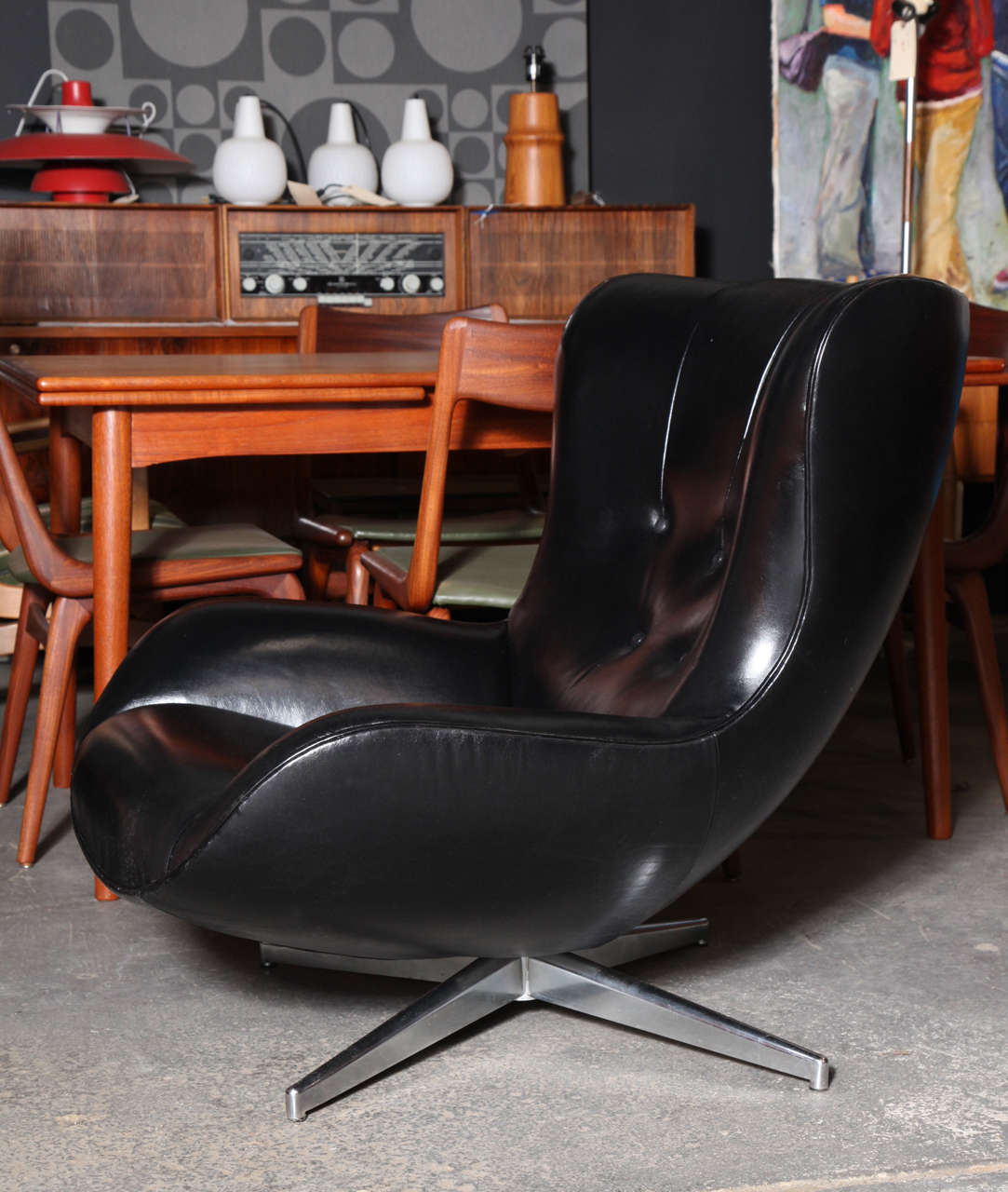 Scandinavian Modern ML214 Leather Club Chair by Illum Wikkelso