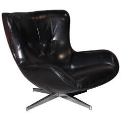 ML214 Leather Club Chair by Illum Wikkelso