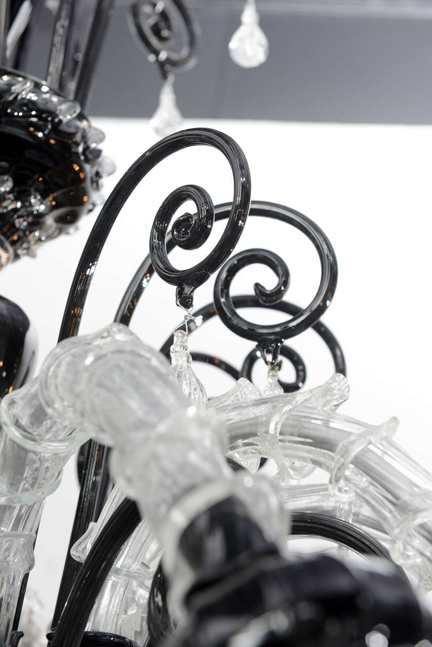 Monumental Venetian Black and Clear Glass 12-Arm Chandelier, Murano 2