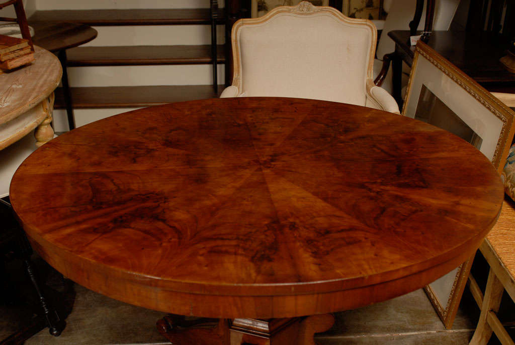 French Burl Walnut Oval Pedestal Table with Radiating Veneer, circa