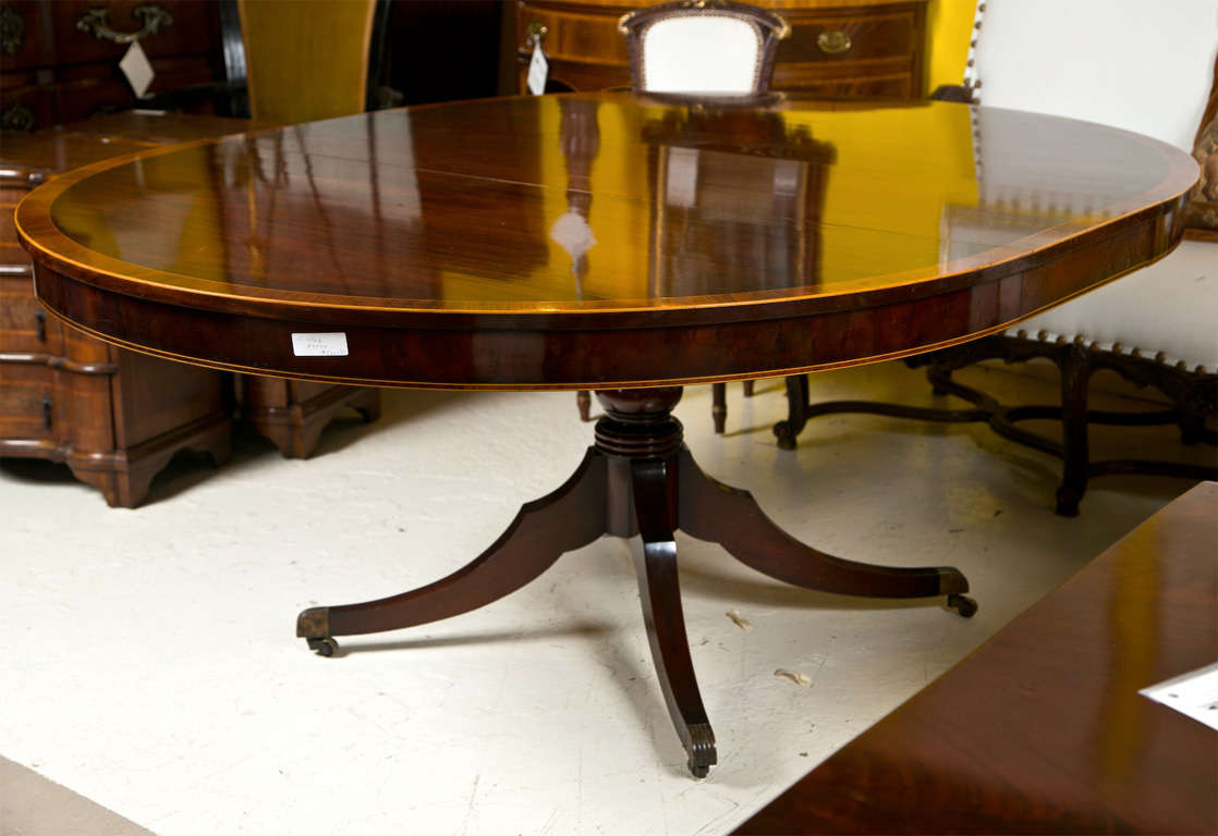 English Regency Style Mahogany Dining Table by Zonon 2