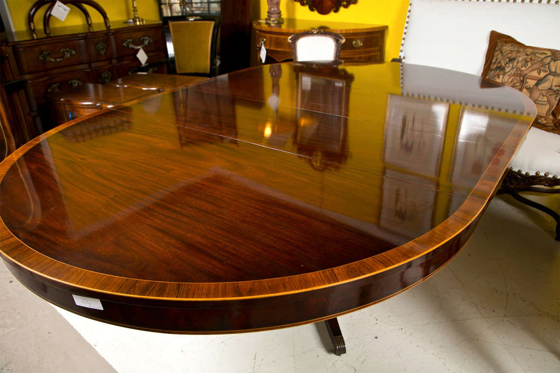 English Regency Style Mahogany Dining Table by Zonon 3