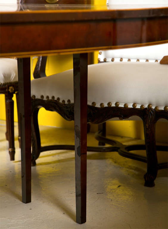 English Regency Style Mahogany Dining Table by Zonon 4