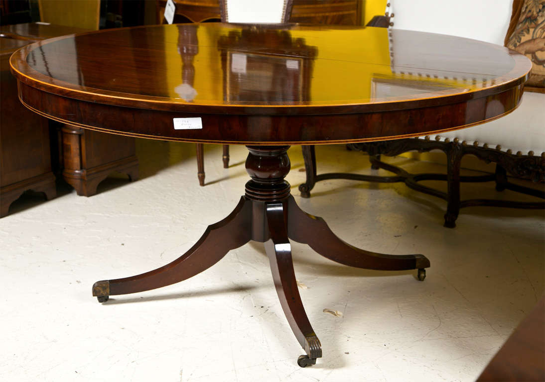 English Regency Style Mahogany Dining Table by Zonon 5