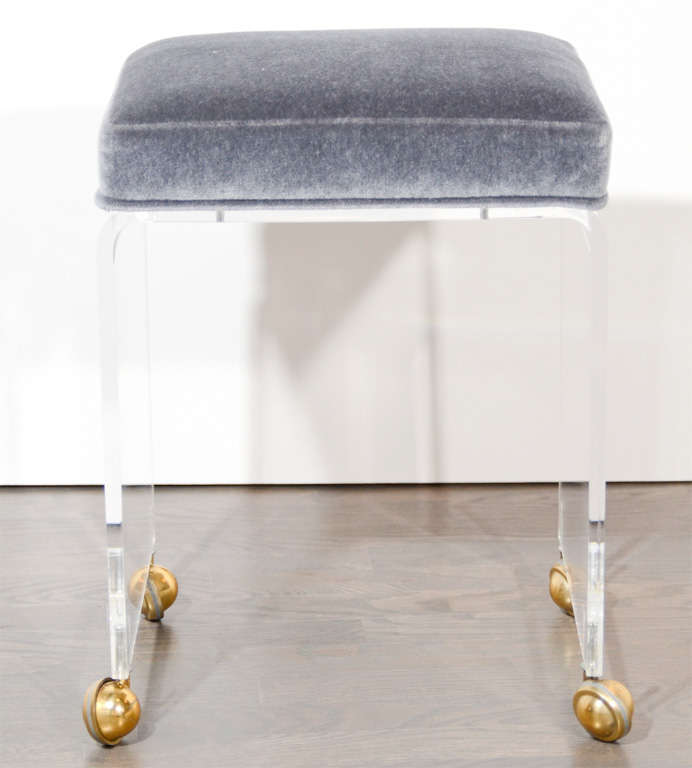 Modernist Lucite Waterfall Vanity Stool In Excellent Condition In New York, NY
