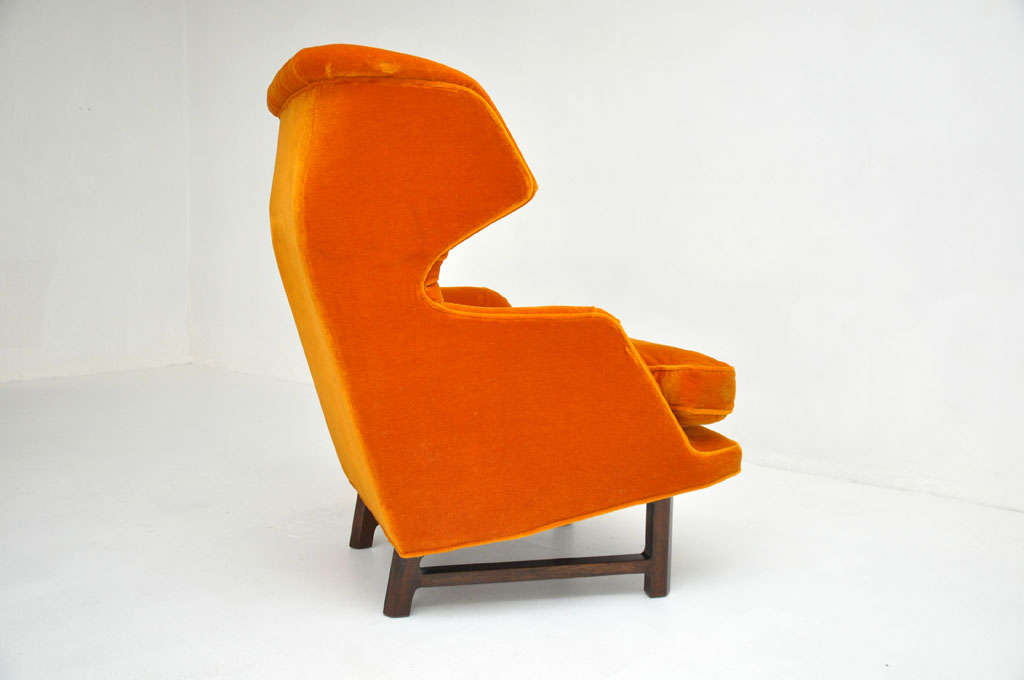 Mid-20th Century Dunbar Wingback Lounge Chair - Edward Wormley