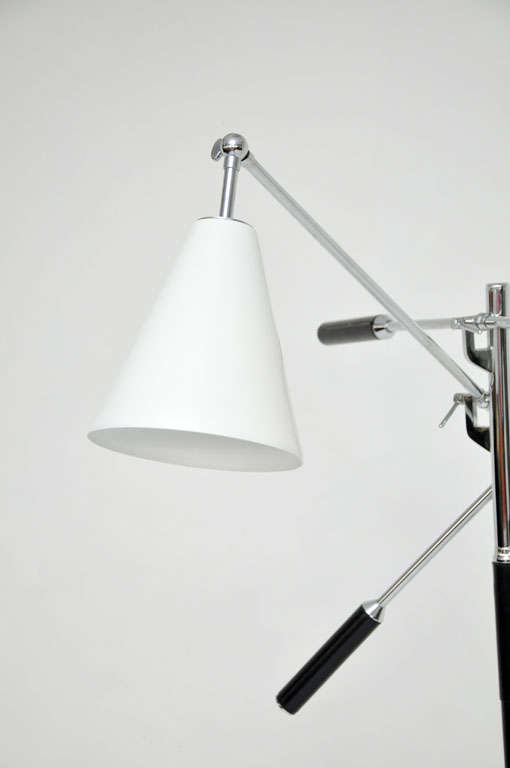 gino sarfatti triennale lamp