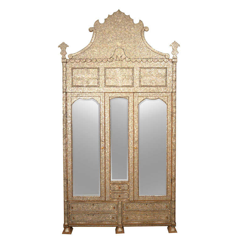 19th century wonderful Syrian mother of pearl wardrobe For Sale