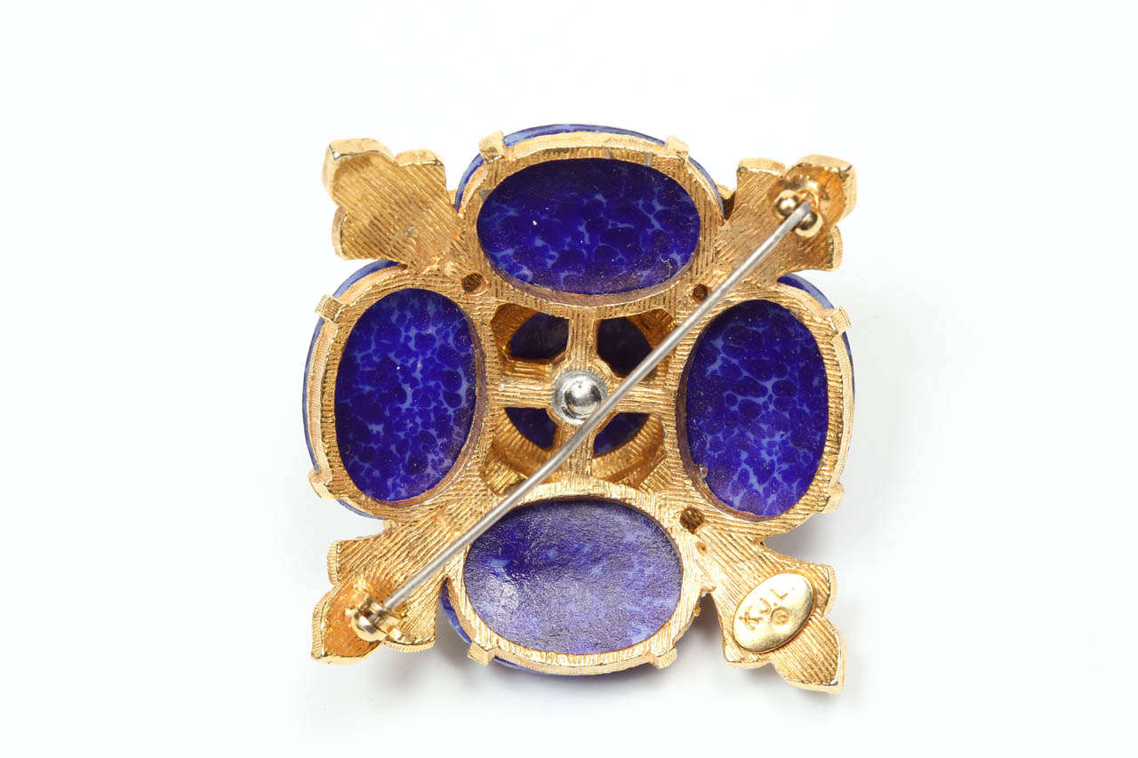 Kenneth Jay Lane Brooch In Excellent Condition In Palm Desert, CA
