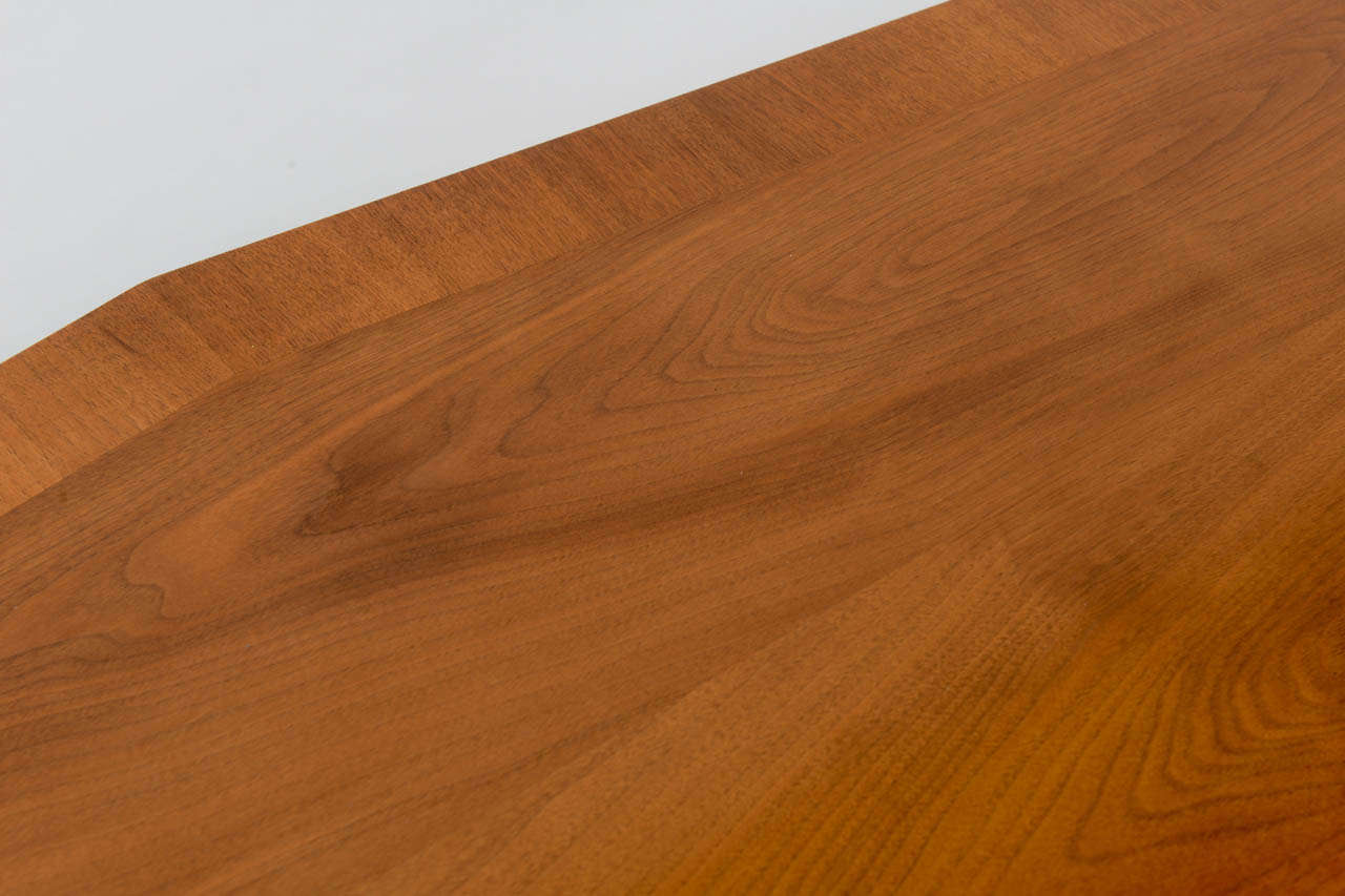 Milieu du XXe siècle Table basse T.H.Robsjohn-Gibbings modèle n° 3307 en vente