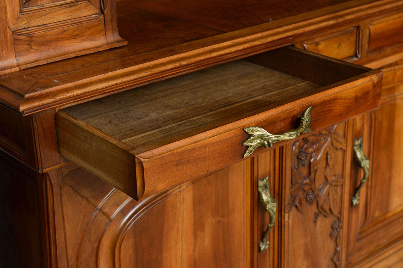 French Art Nouveau Cabinet 2