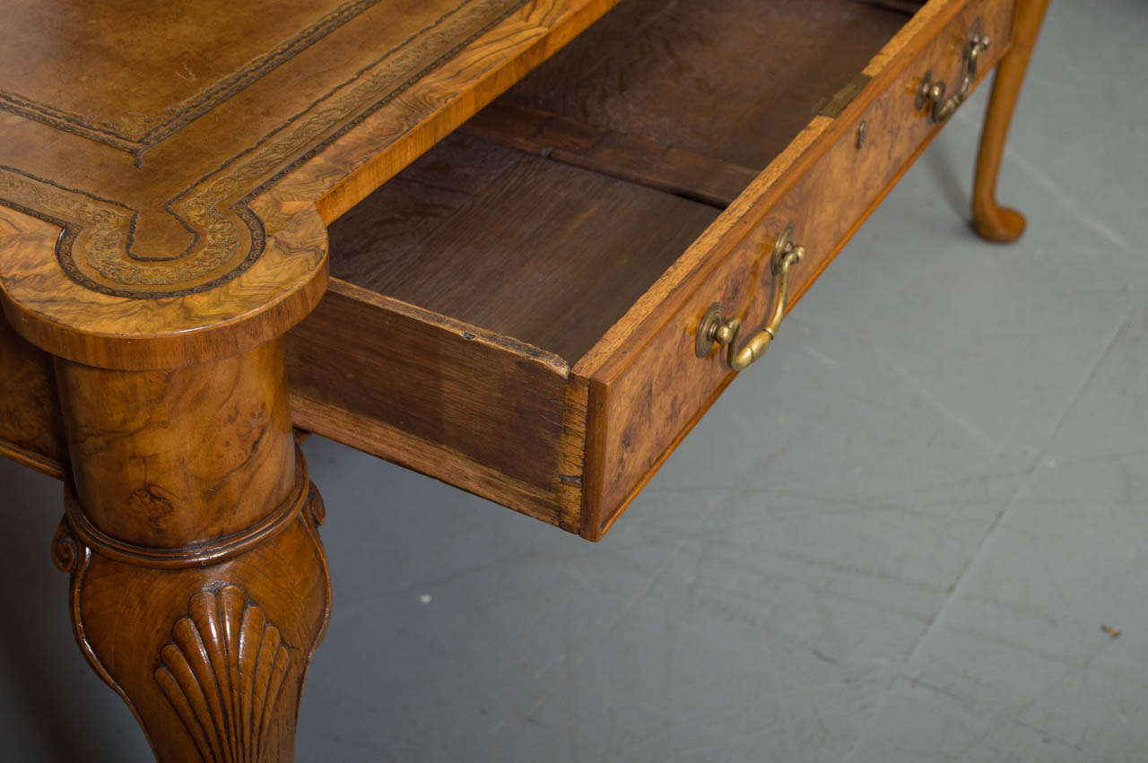 1850's English Walnut Partners Desk In Excellent Condition In San Francisco, CA